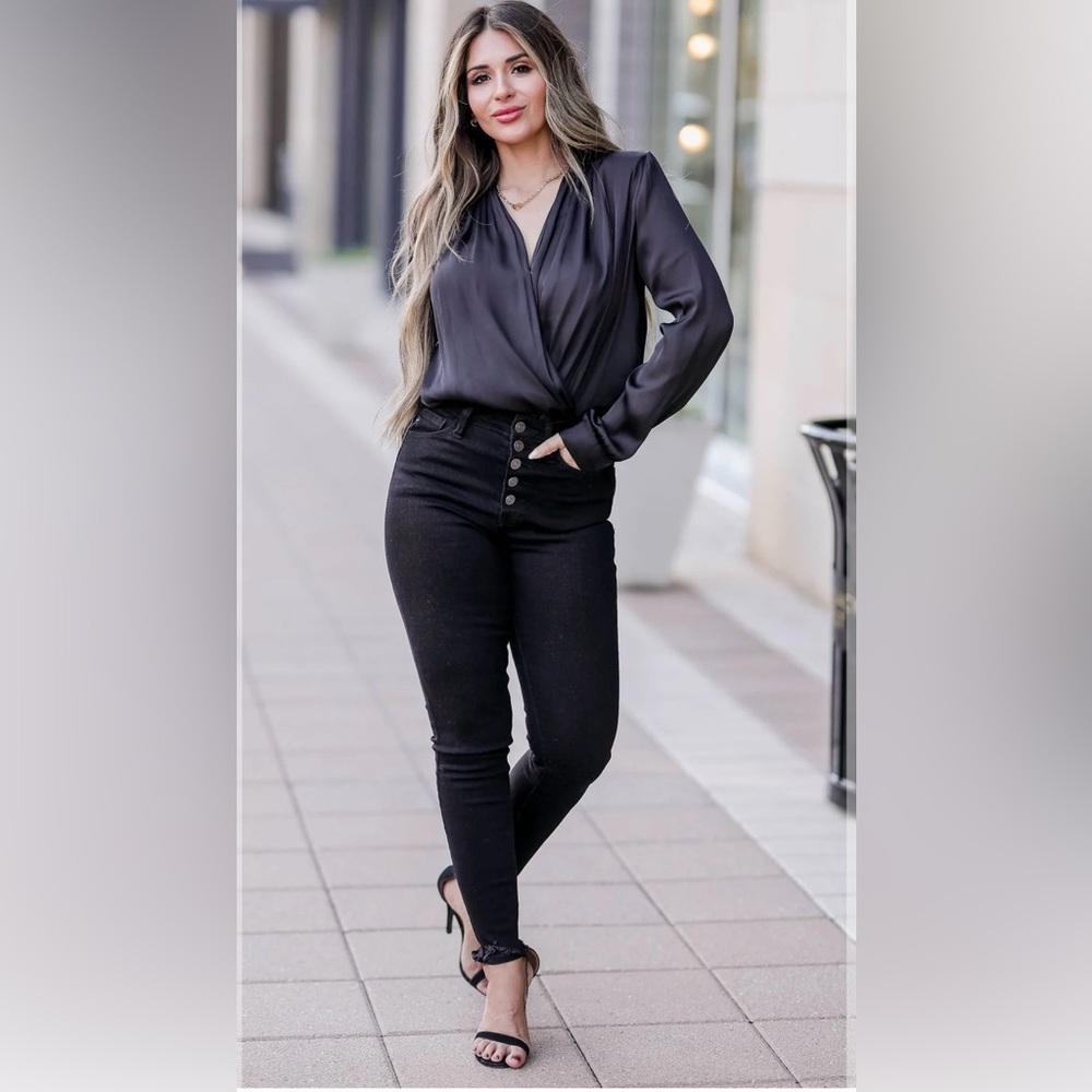 NWT Cbrand Always Classic Shoulder Pad Bodysuit Dark Grey Size Large - Picture 3 of 13